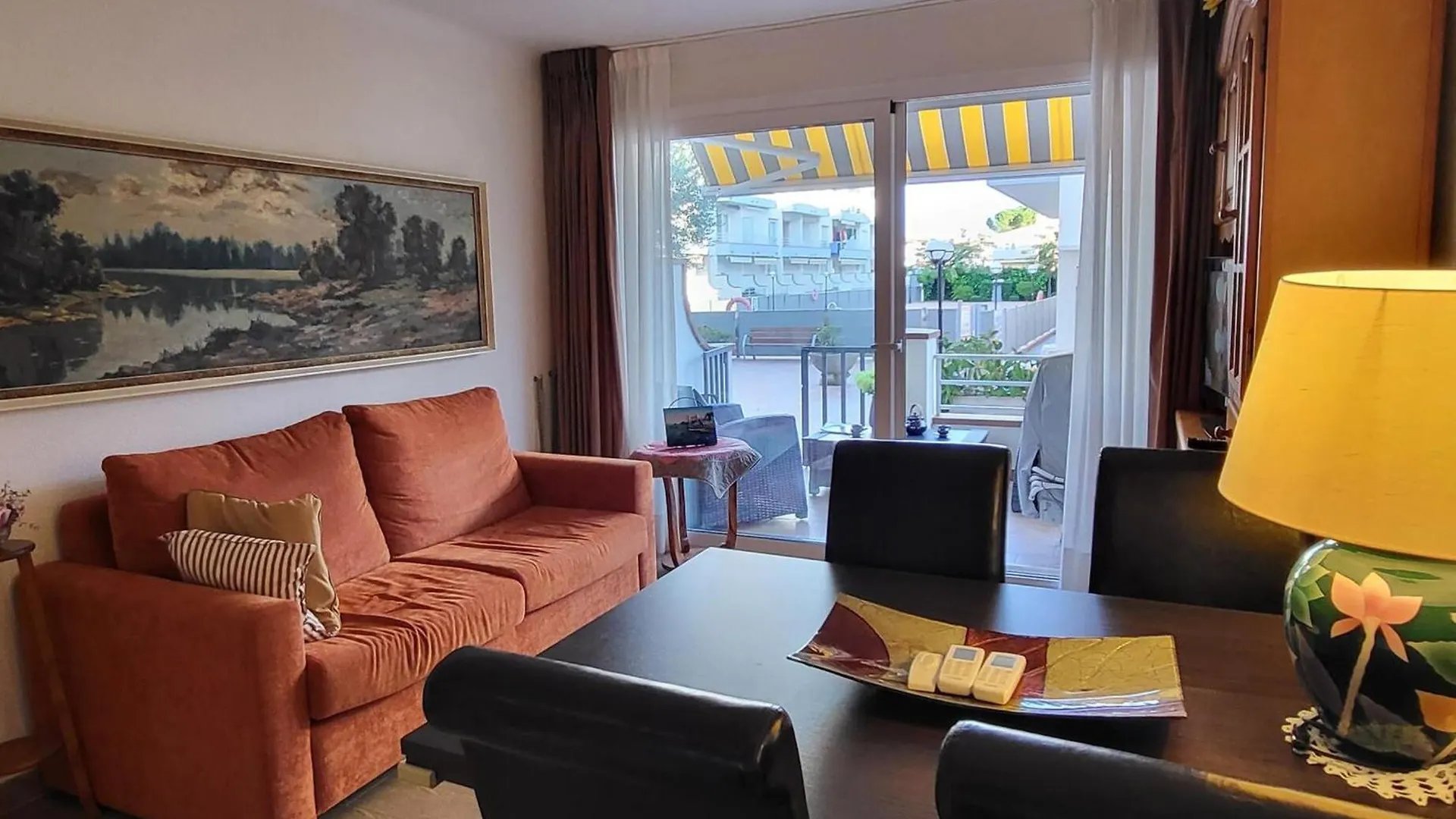 Apartamento En Planta Baja Con Piscina, A 600M De Playa Y Centro En L'Estartit - Es-323-39