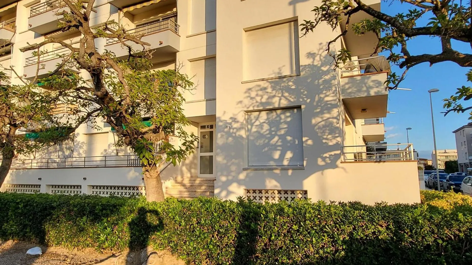Apartamento En Planta Baja Con Piscina, A 600M De Playa Y Centro En L'Estartit - Es-323-39